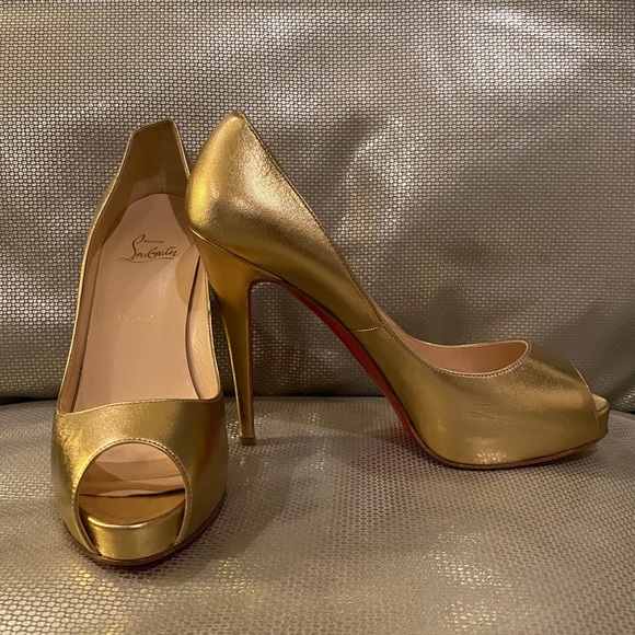 Christian Louboutin Shoes - Gold Loubitoun peep toe heels